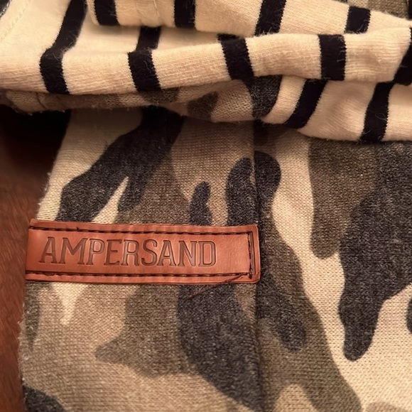 Ampersand camo striped hoodie EUC Large - Picture 7 of 7